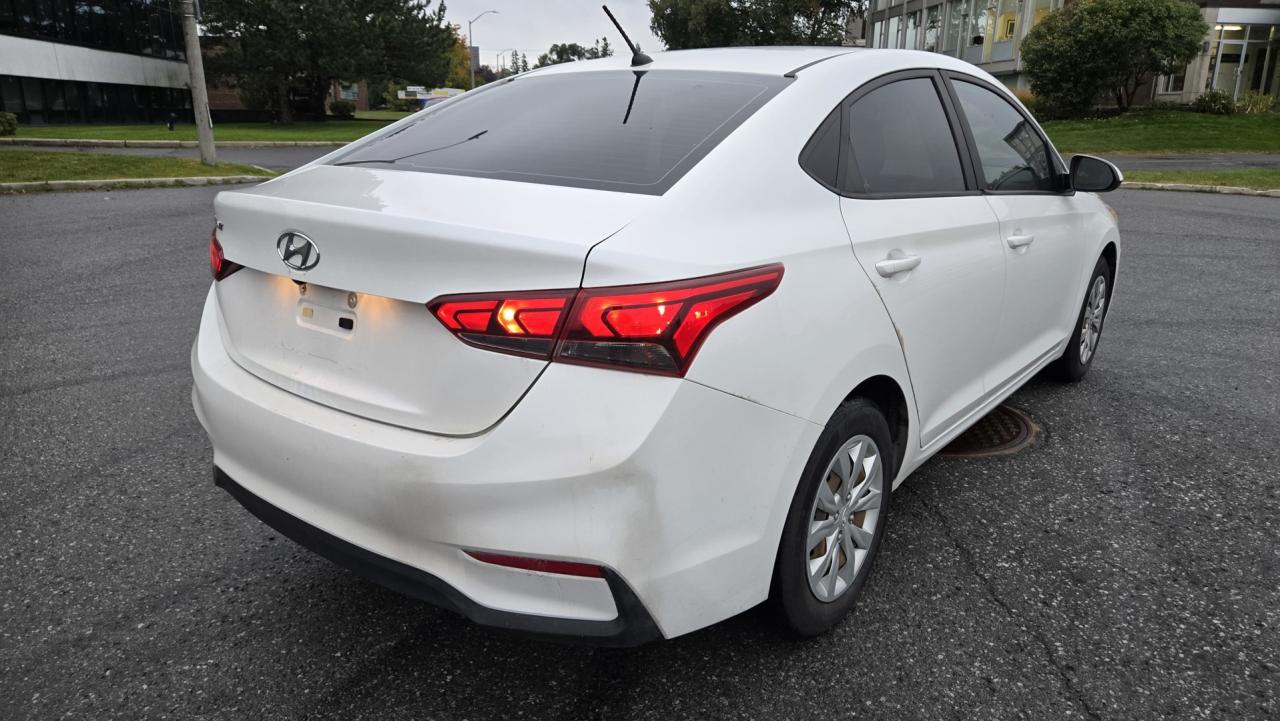 2019 Hyundai Accent SE 4-Door 6A - Photo #5