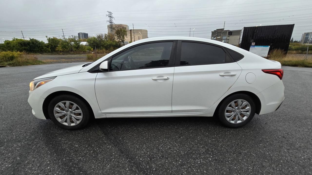 2019 Hyundai Accent SE 4-Door 6A - Photo #2