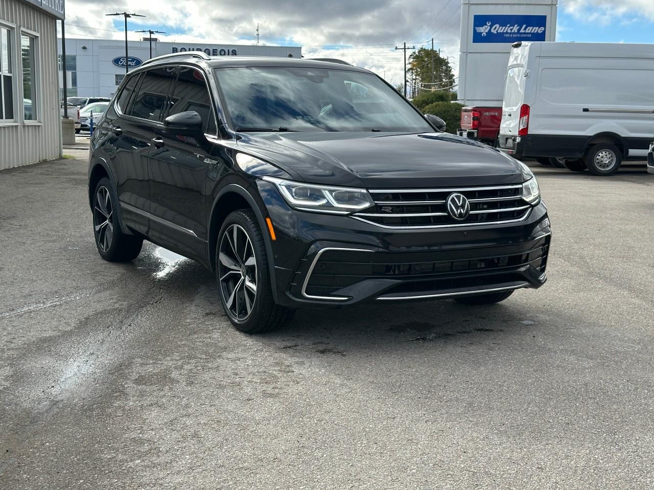 2024 Volkswagen Tiguan HIGHLINE R-LINE 4MOTION Photo