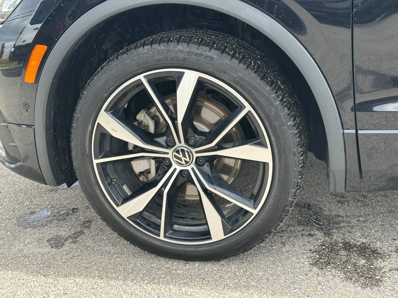 2024 Volkswagen Tiguan HIGHLINE R-LINE 4MOTION Photo