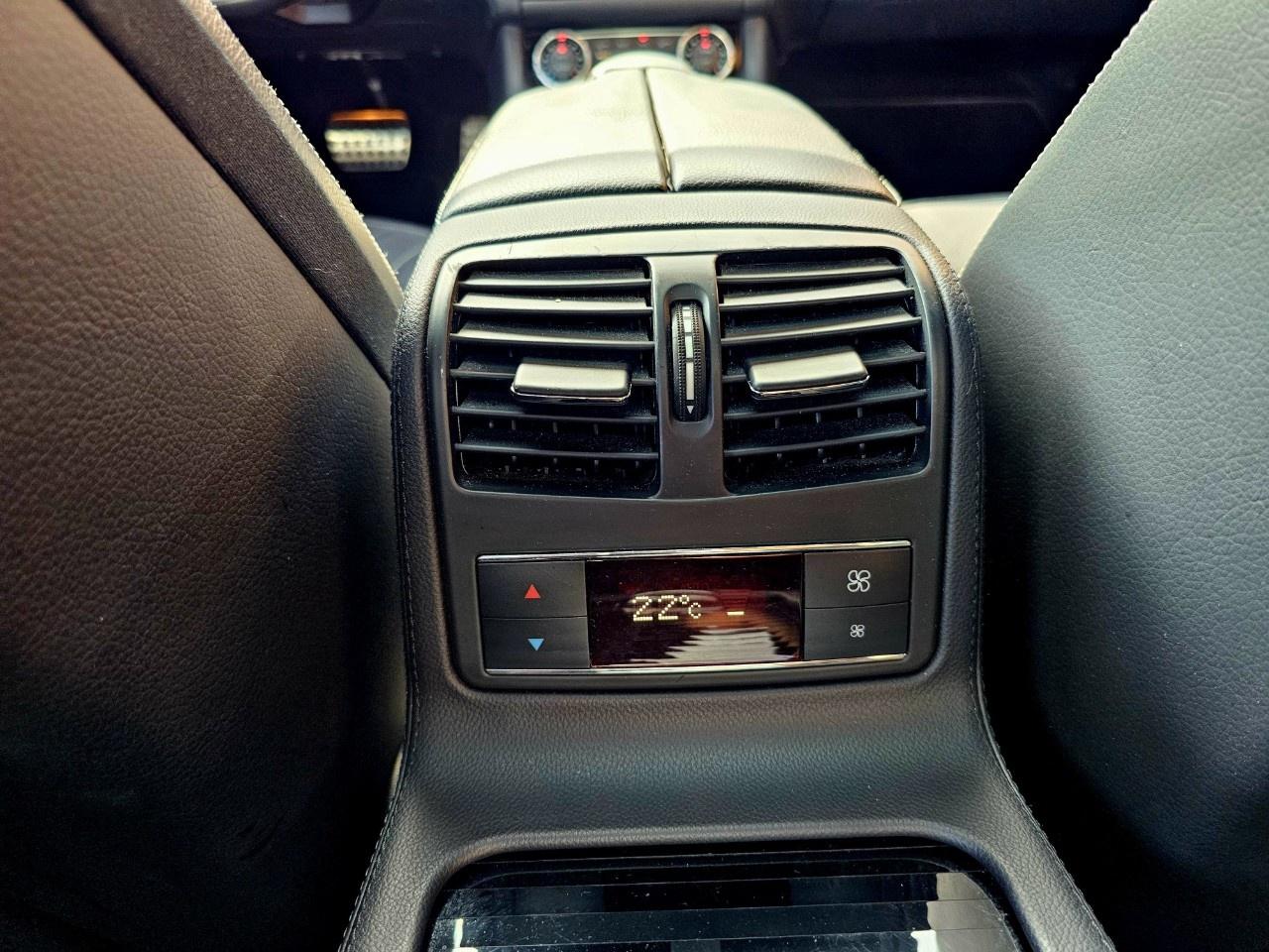 2014 Mercedes-Benz CLS-Class CLS 550 4MATIC Coupe Photo