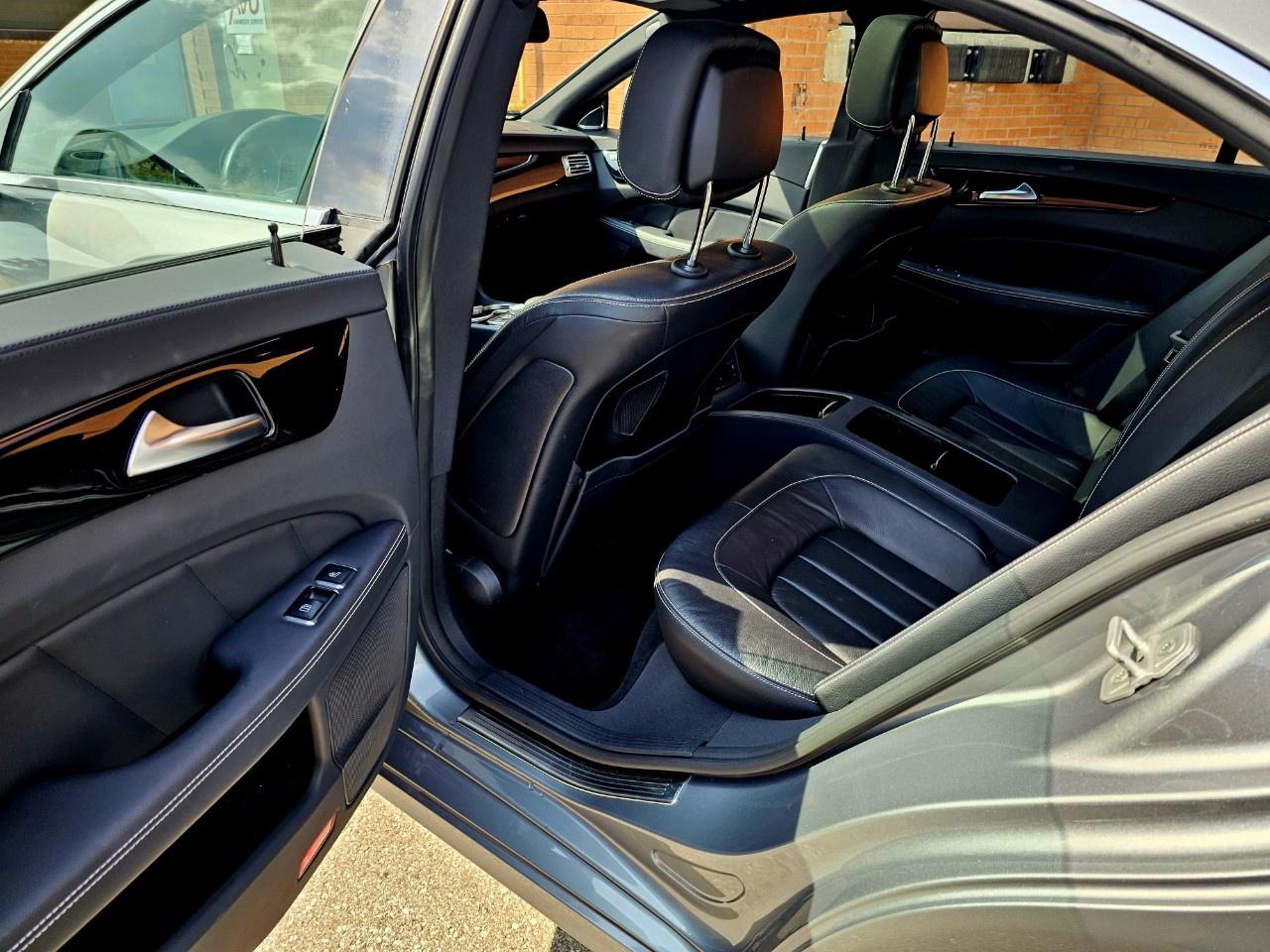 2014 Mercedes-Benz CLS-Class CLS 550 4MATIC Coupe Photo