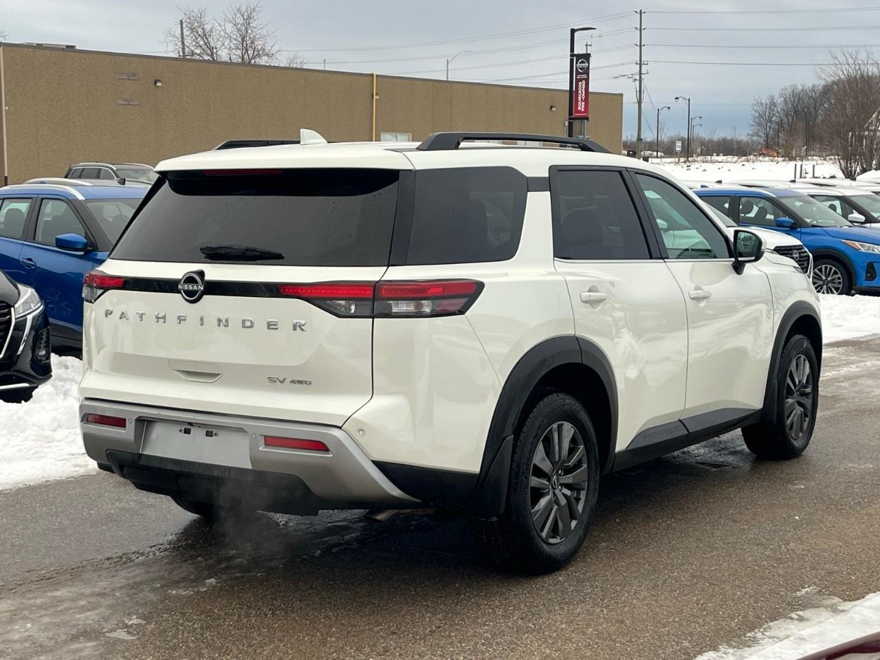 2024 Nissan Pathfinder SV 4WD Photo