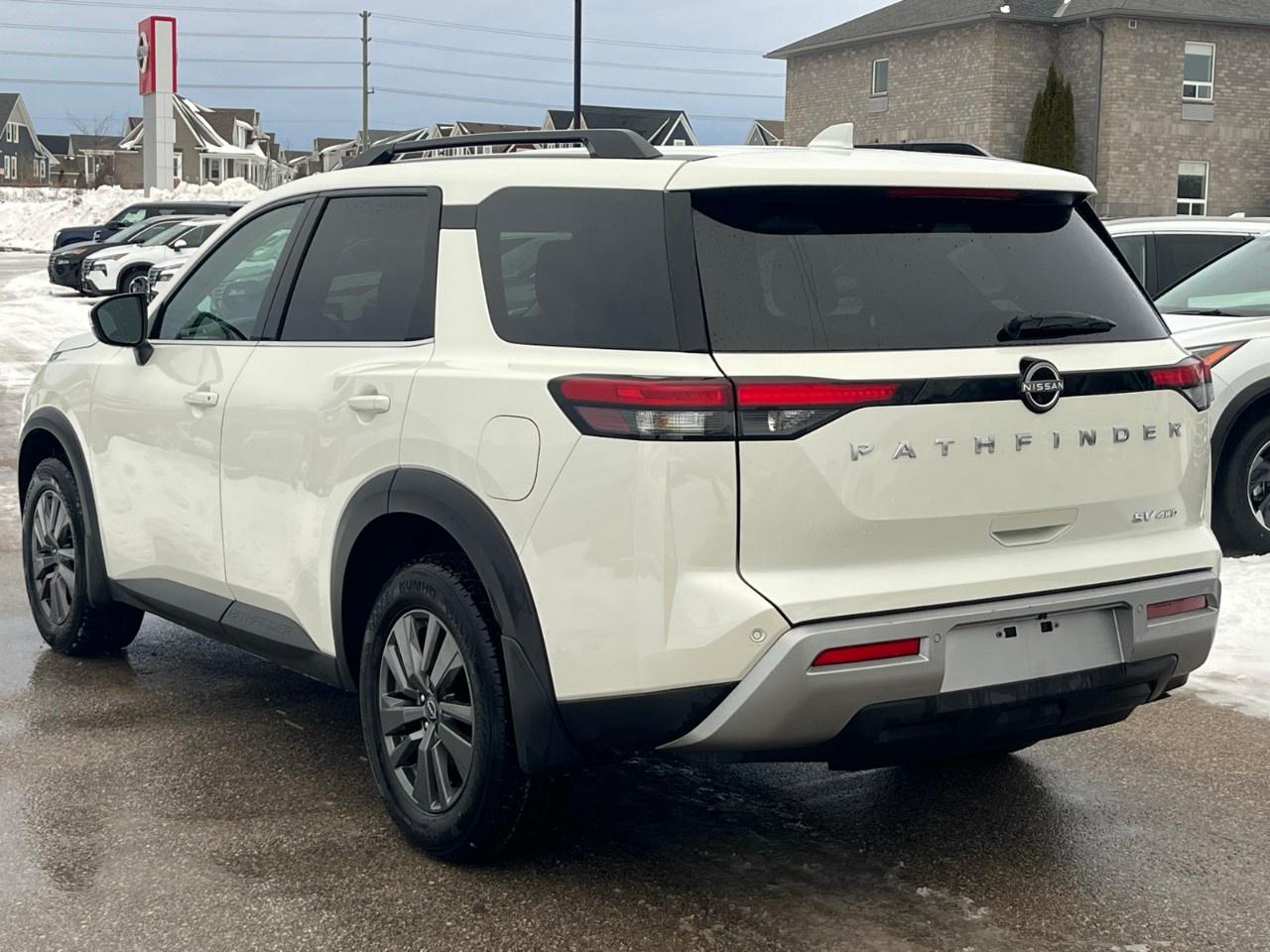 2024 Nissan Pathfinder SV 4WD Photo