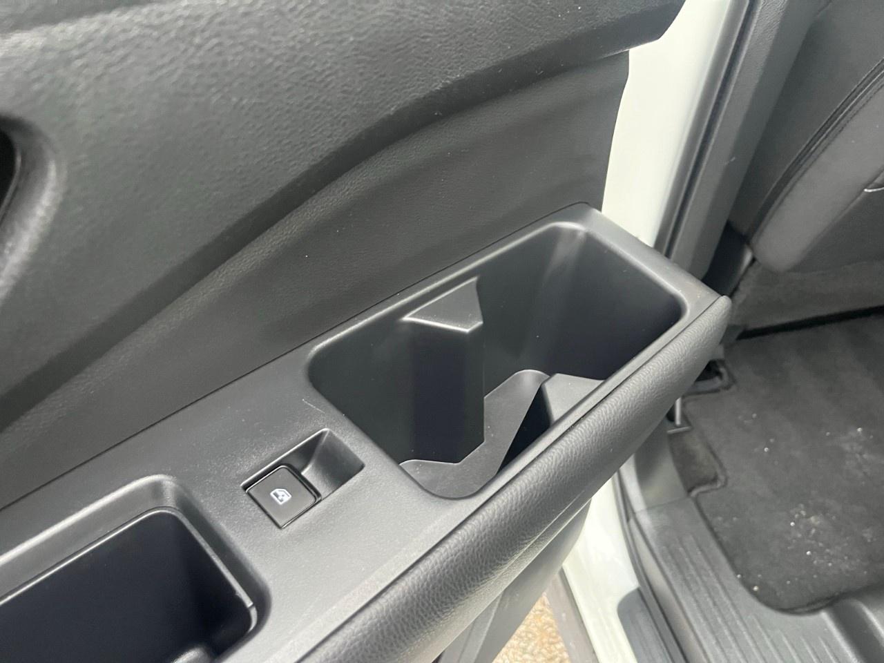 2024 Nissan Pathfinder SV 4WD Photo