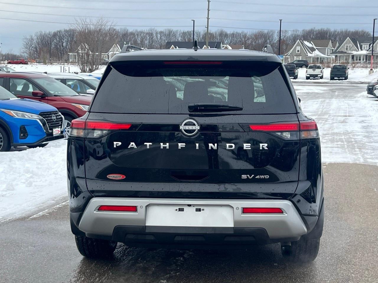 2024 Nissan Pathfinder SV 4WD Photo