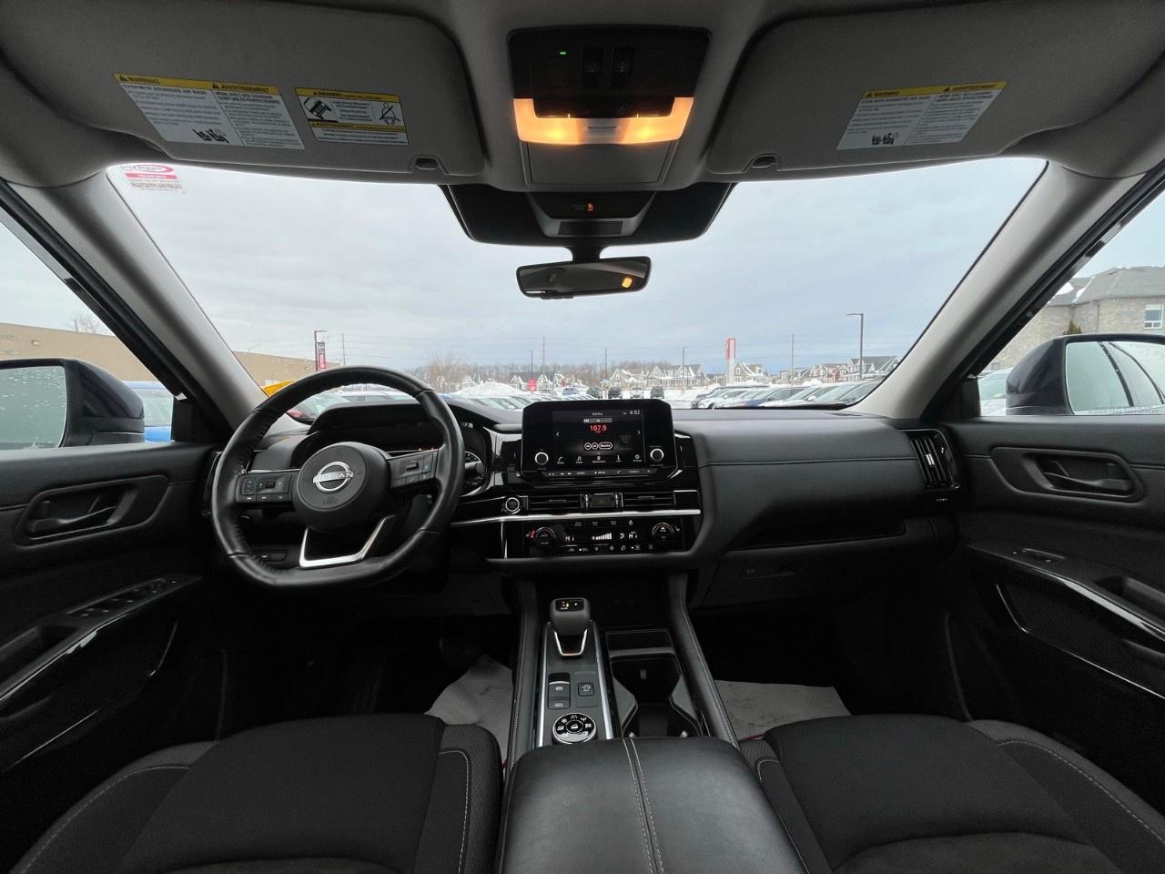 2024 Nissan Pathfinder SV 4WD Photo