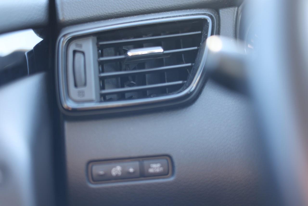 2018 Nissan Qashqai AWD SV CVT Photo