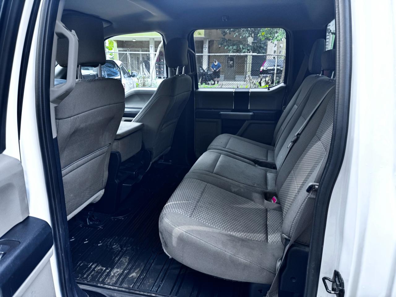 2017 Ford F-150 XLT - Photo #11