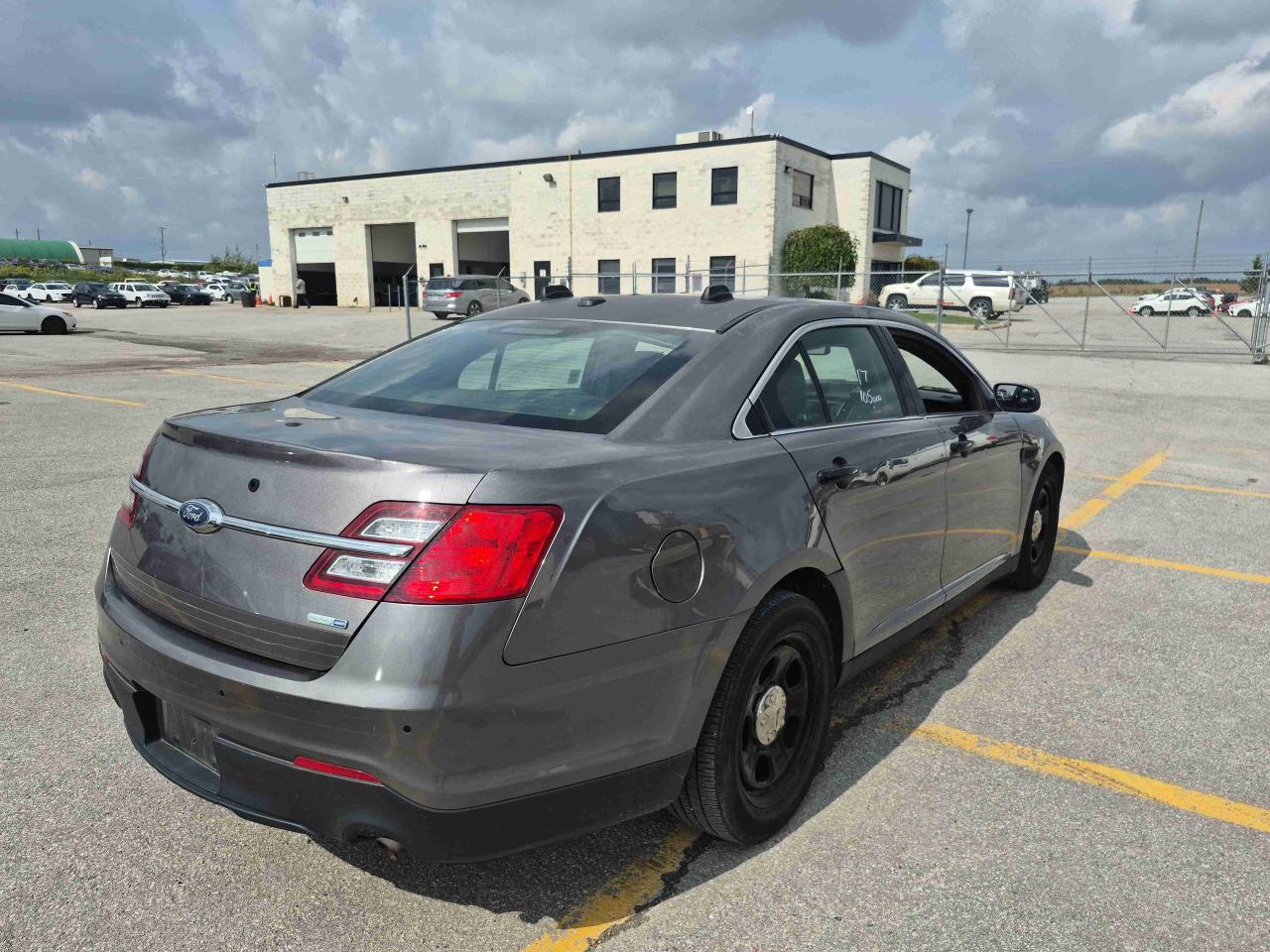 2017 Ford Taurus Police Inte - Photo #4