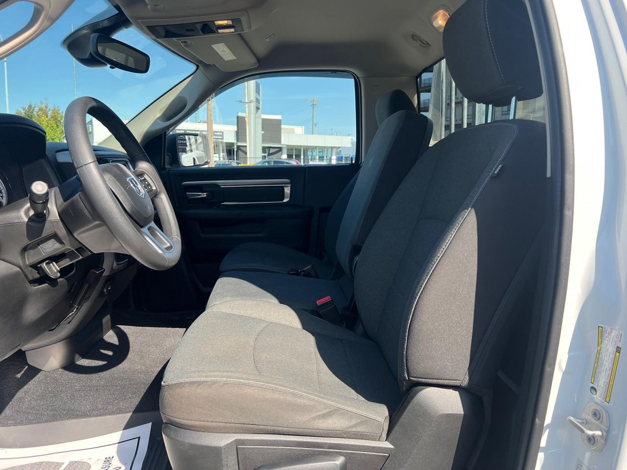 2023 RAM 1500 Classic 4x4 Reg Cab 8' Box Photo29