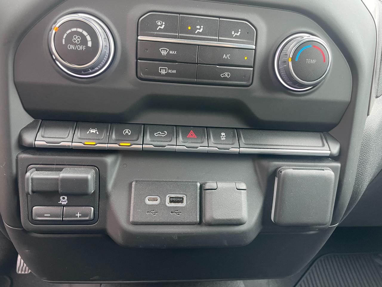 2023 Chevrolet Silverado 1500 Custom - Photo #10