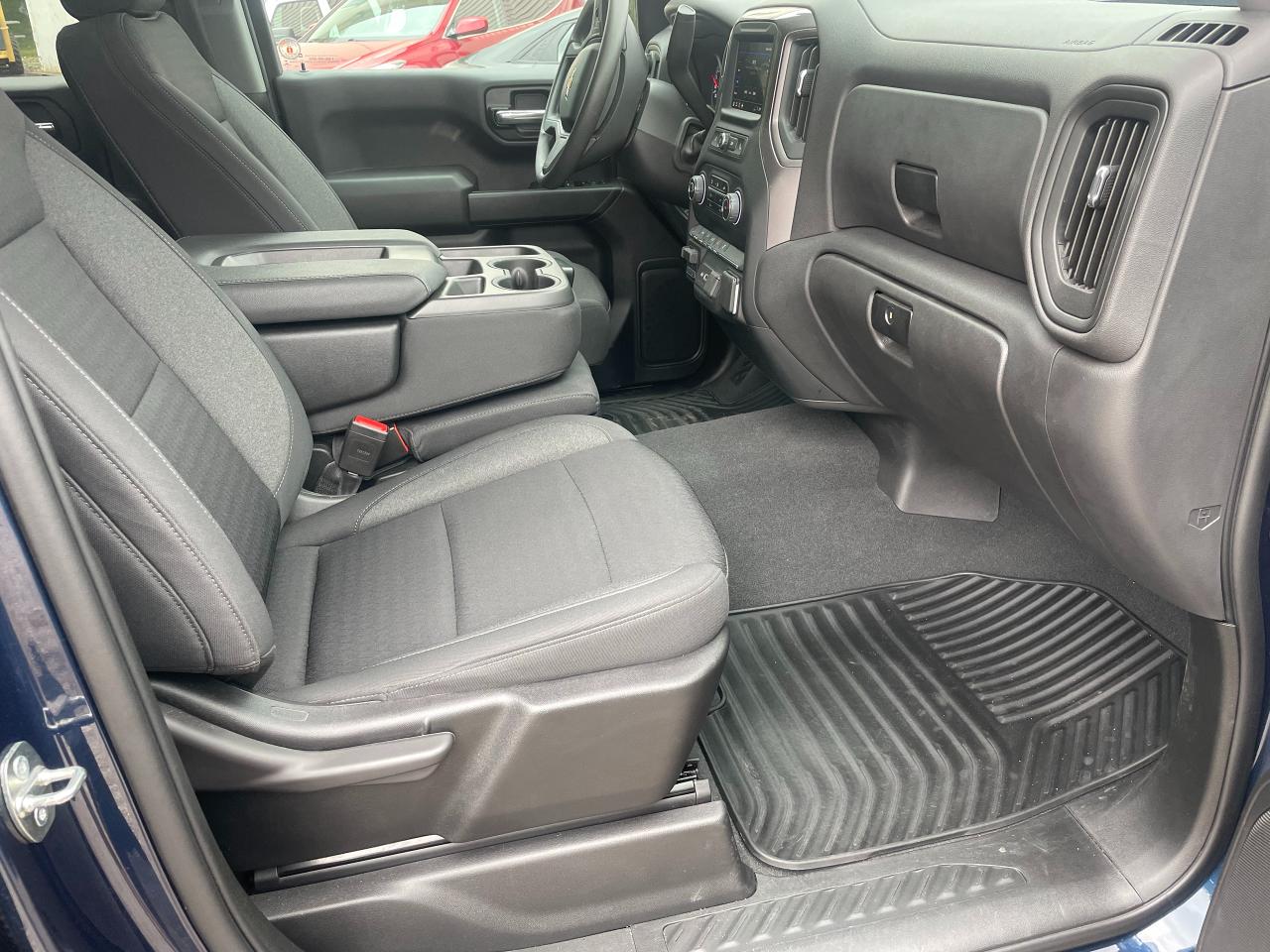 2023 Chevrolet Silverado 1500 Custom - Photo #5