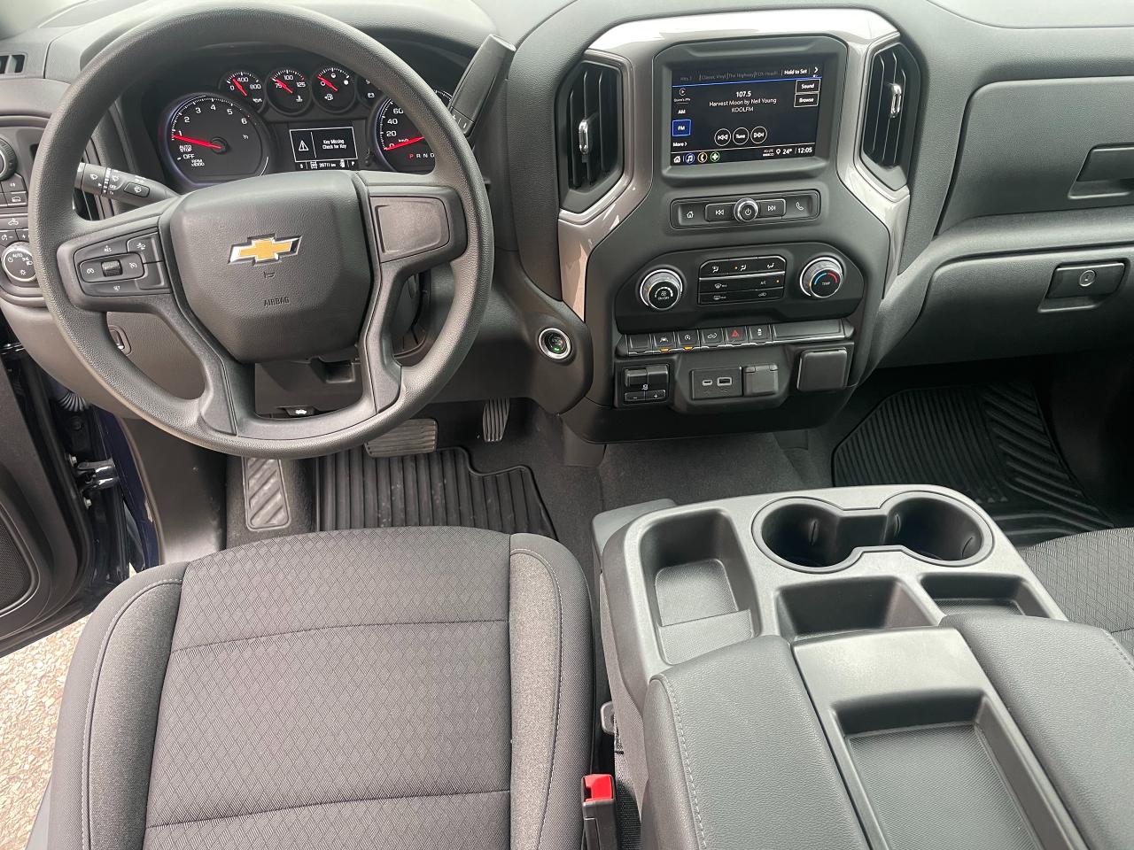 2023 Chevrolet Silverado 1500 Custom - Photo #8