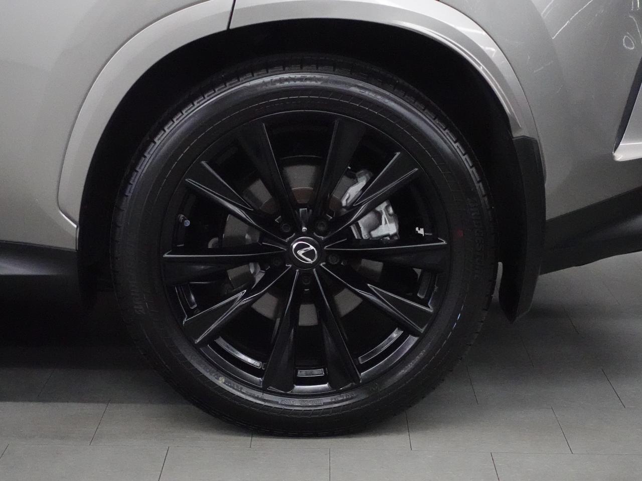 2022 Lexus NX F-SPORT | AWD | Nav | Leather | Panoroof | CarPlay