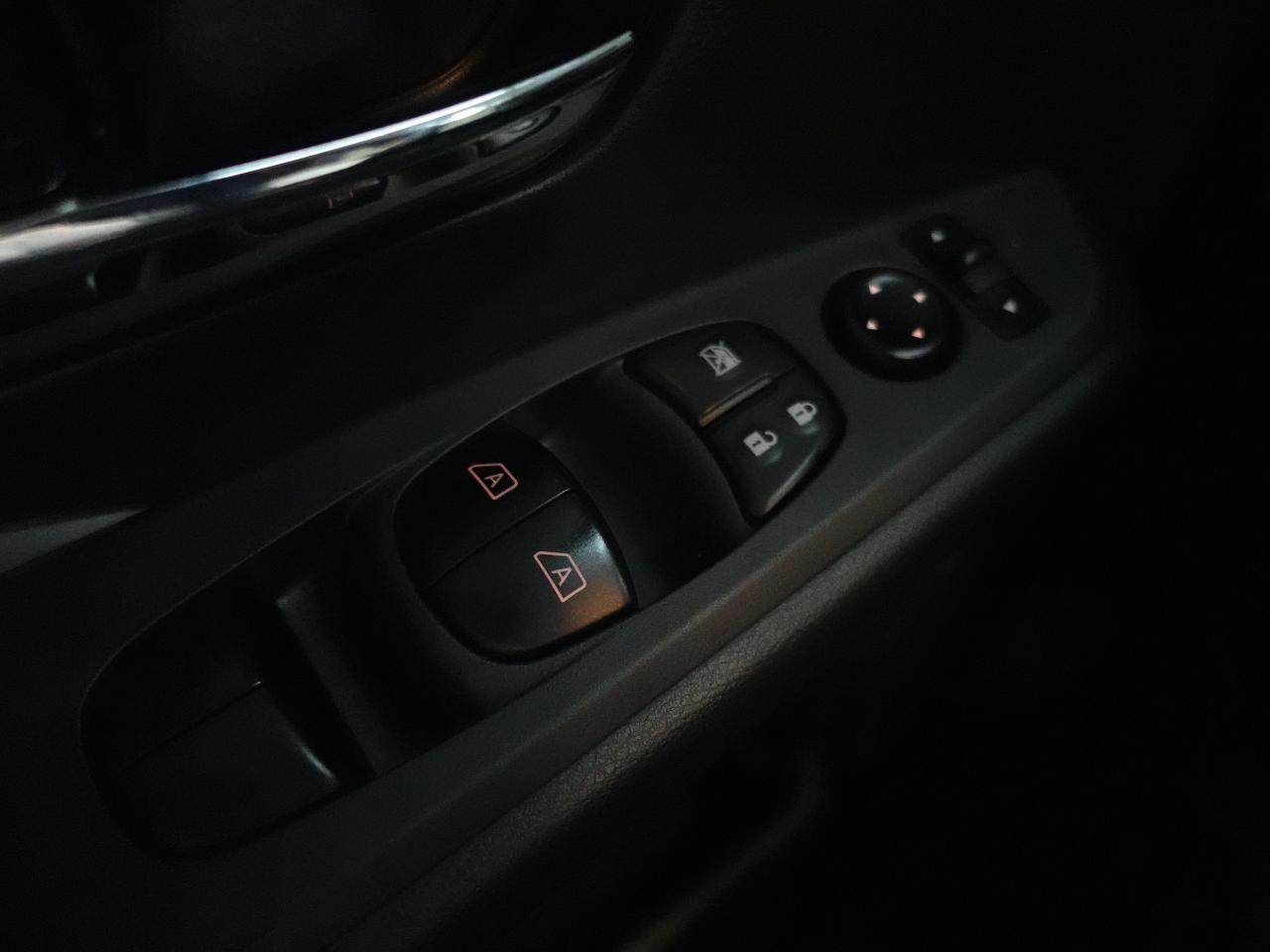 2024 Nissan Kicks SR | Leather | 360Cam | LaneDep | BSM | CarPlay