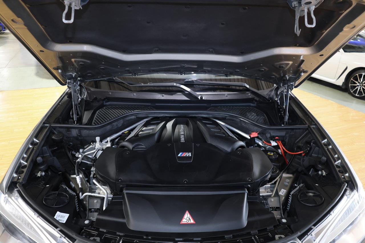 2017 BMW X5 M - PANO|NAVI|CAMERA|BLINDSPOT|LANEKEEP - Photo #26