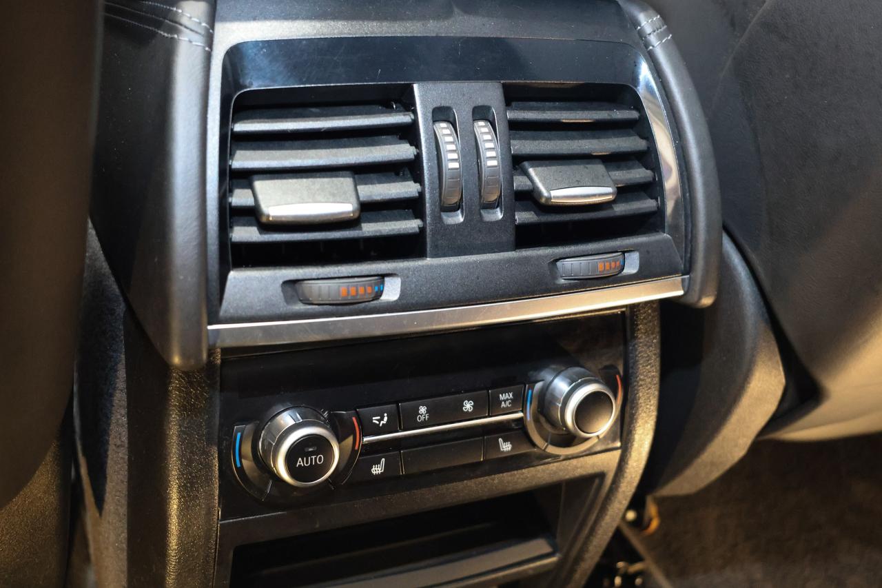 2017 BMW X5 M - PANO|NAVI|CAMERA|BLINDSPOT|LANEKEEP - Photo #11