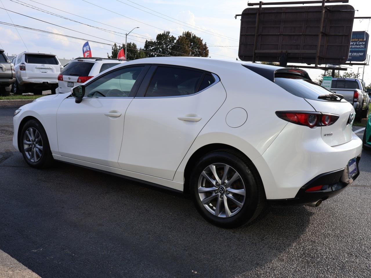 2019 Mazda MAZDA3 GX-SPORT 6M CERTIFIED CAMERA BLUETOOTH HEATED SEATS CRUISE ALLOYS - Photo #4