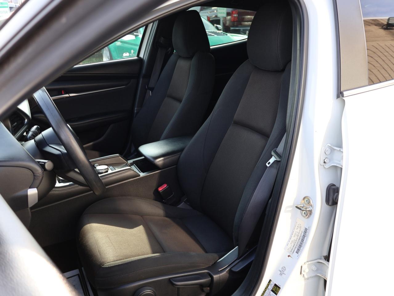 2019 Mazda MAZDA3 GX-SPORT 6M CERTIFIED CAMERA BLUETOOTH HEATED SEATS CRUISE ALLOYS - Photo #14