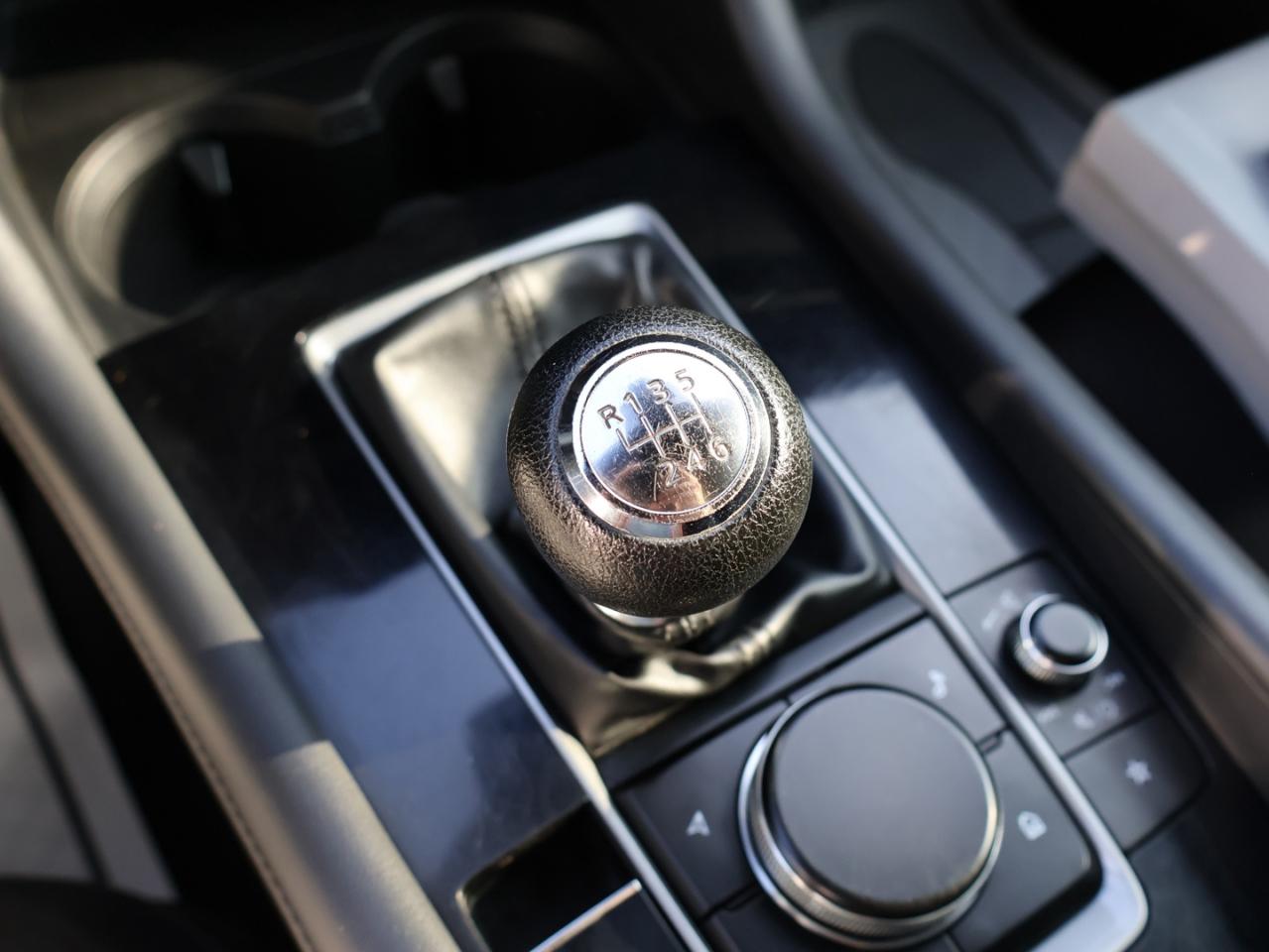 2019 Mazda MAZDA3 GX-SPORT 6M CERTIFIED CAMERA BLUETOOTH HEATED SEATS CRUISE ALLOYS - Photo #23