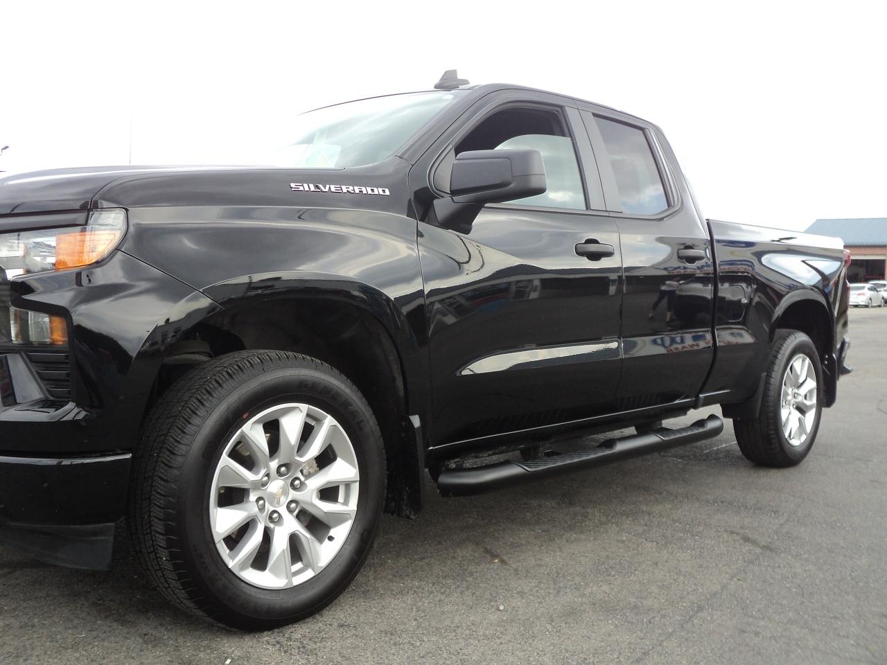 2024 Chevrolet Silverado 1500 Custom DoubleCab 4WD 2.7L4cylGas 6'7"Box - Photo #21