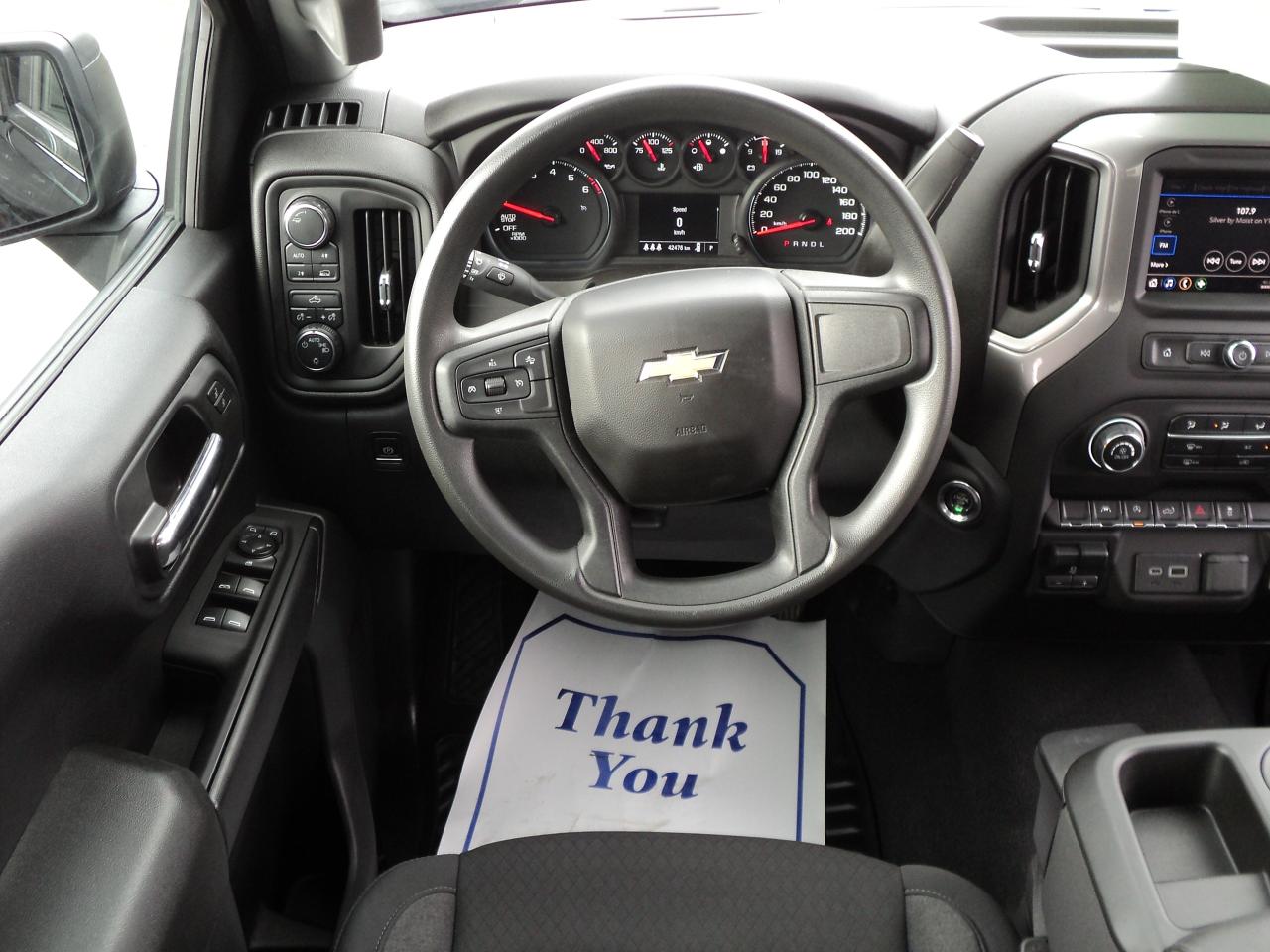 2024 Chevrolet Silverado 1500 Custom DoubleCab 4WD 2.7L4cylGas 6'7"Box - Photo #13