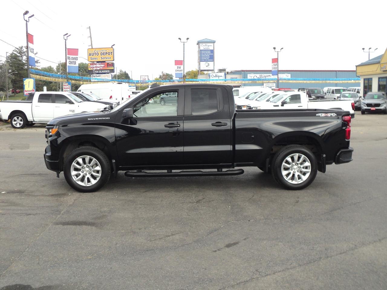 2024 Chevrolet Silverado 1500 Custom DoubleCab 4WD 2.7L4cylGas 6'7"Box - Photo #6
