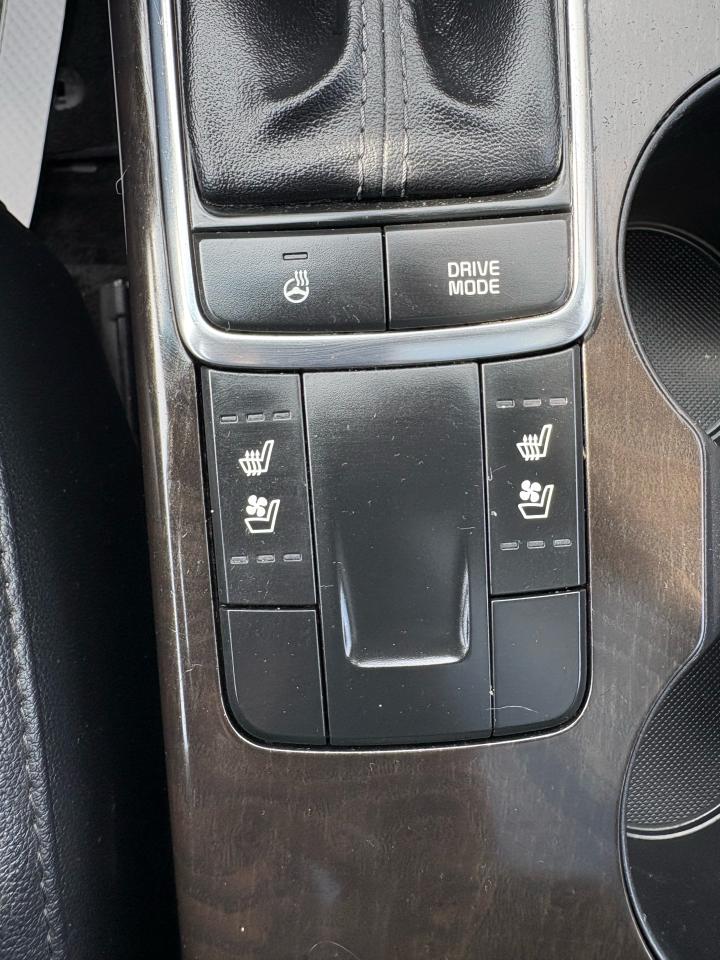 2018 Kia Optima EX - Photo #17