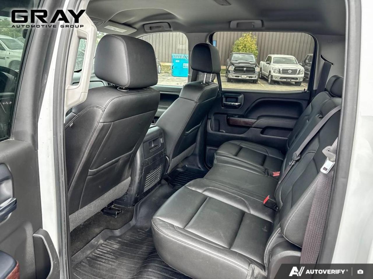 2017 GMC Sierra 1500 SLT, 6.2L V8, 6.6' Box - Photo #13