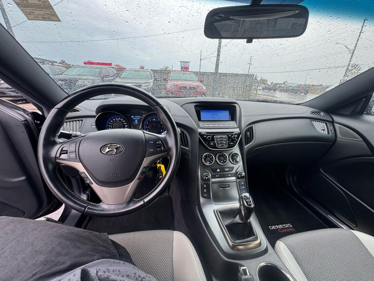 2013 Hyundai Genesis Coupe R-SPEC, MANUAL 6SPD, ONLY 22,000KMS, MINT, CERT - Photo #13