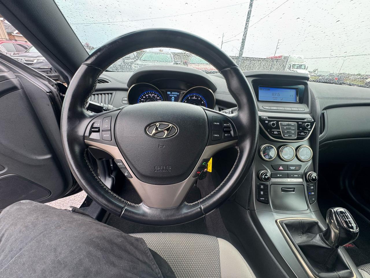 2013 Hyundai Genesis Coupe R-SPEC, MANUAL 6SPD, ONLY 22,000KMS, MINT, CERT - Photo #14