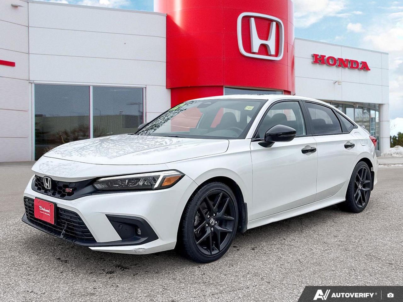 Used 2022 Honda Civic SI Sedan Manual Low KM's for sale in Winnipeg, MB