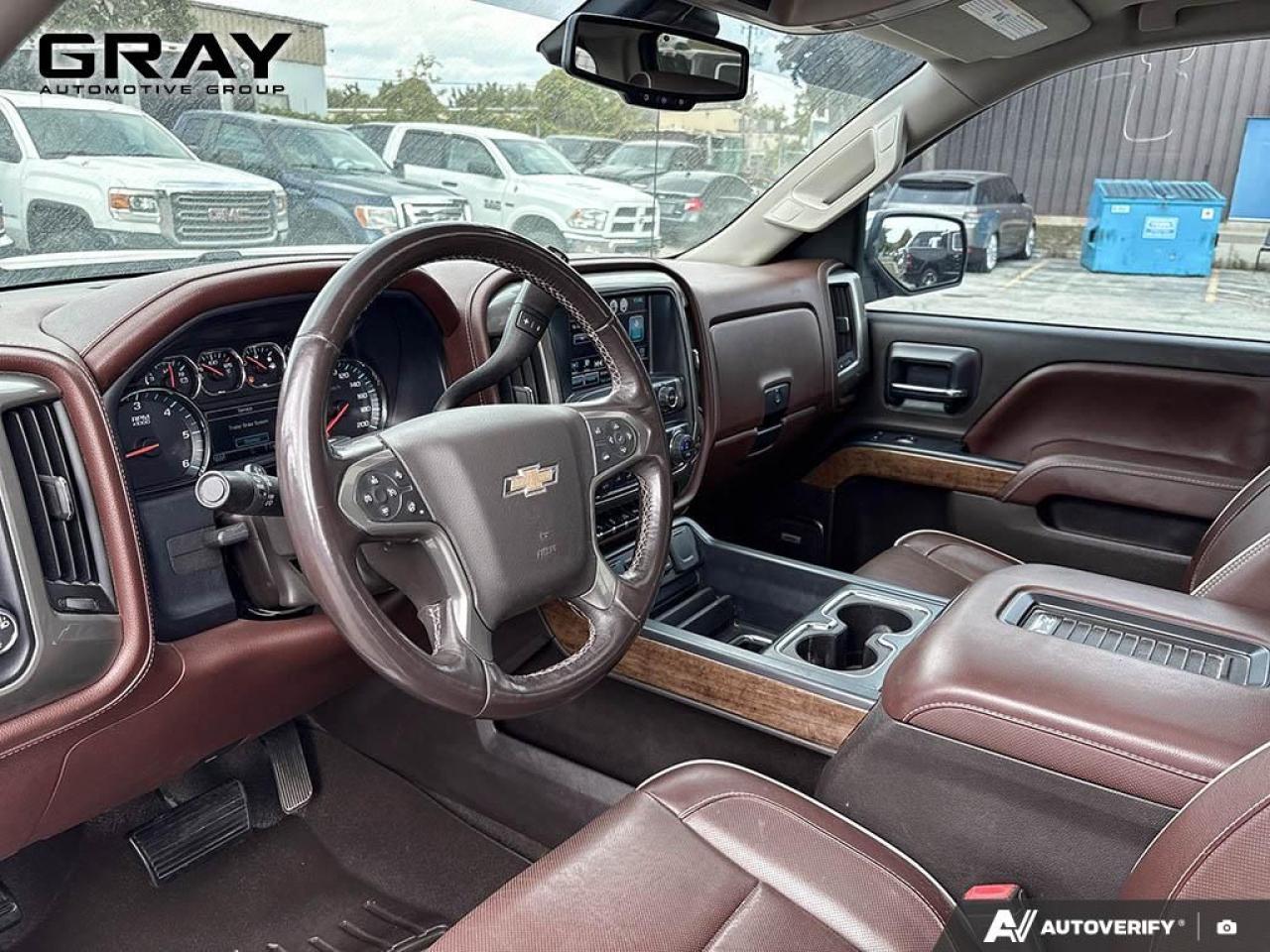 2016 Chevrolet Silverado 1500 High Country, Crew, 4x4 - Photo #9