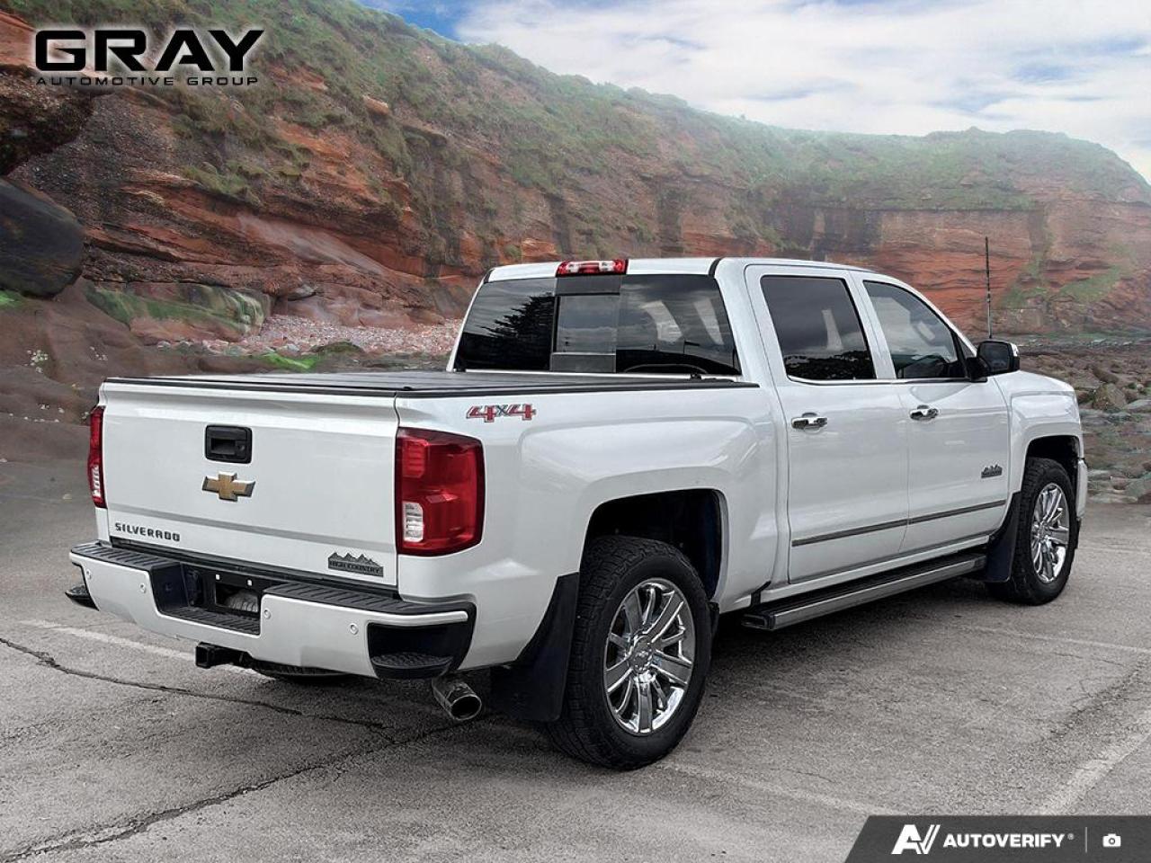 2016 Chevrolet Silverado 1500 High Country, Crew, CERTIFIED Photo4