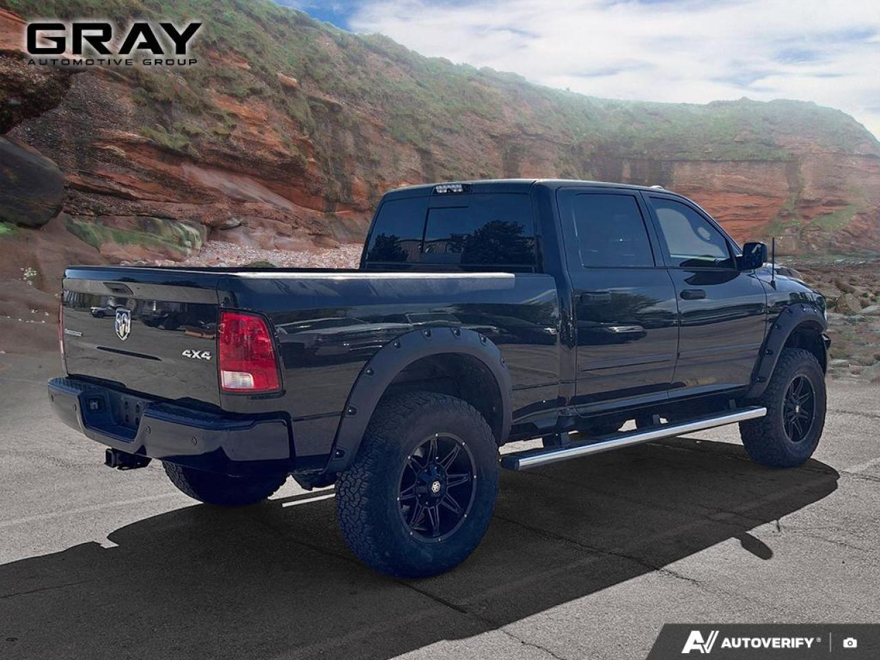 2015 RAM 2500 SLT 6.4L V8/CERTIFIED - Photo #5