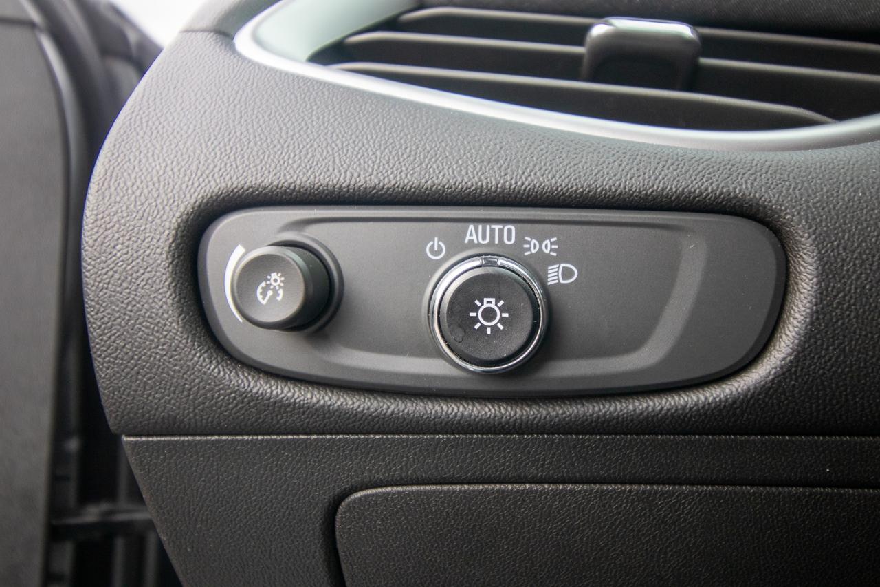 2023 Chevrolet Malibu 1LT Photo5