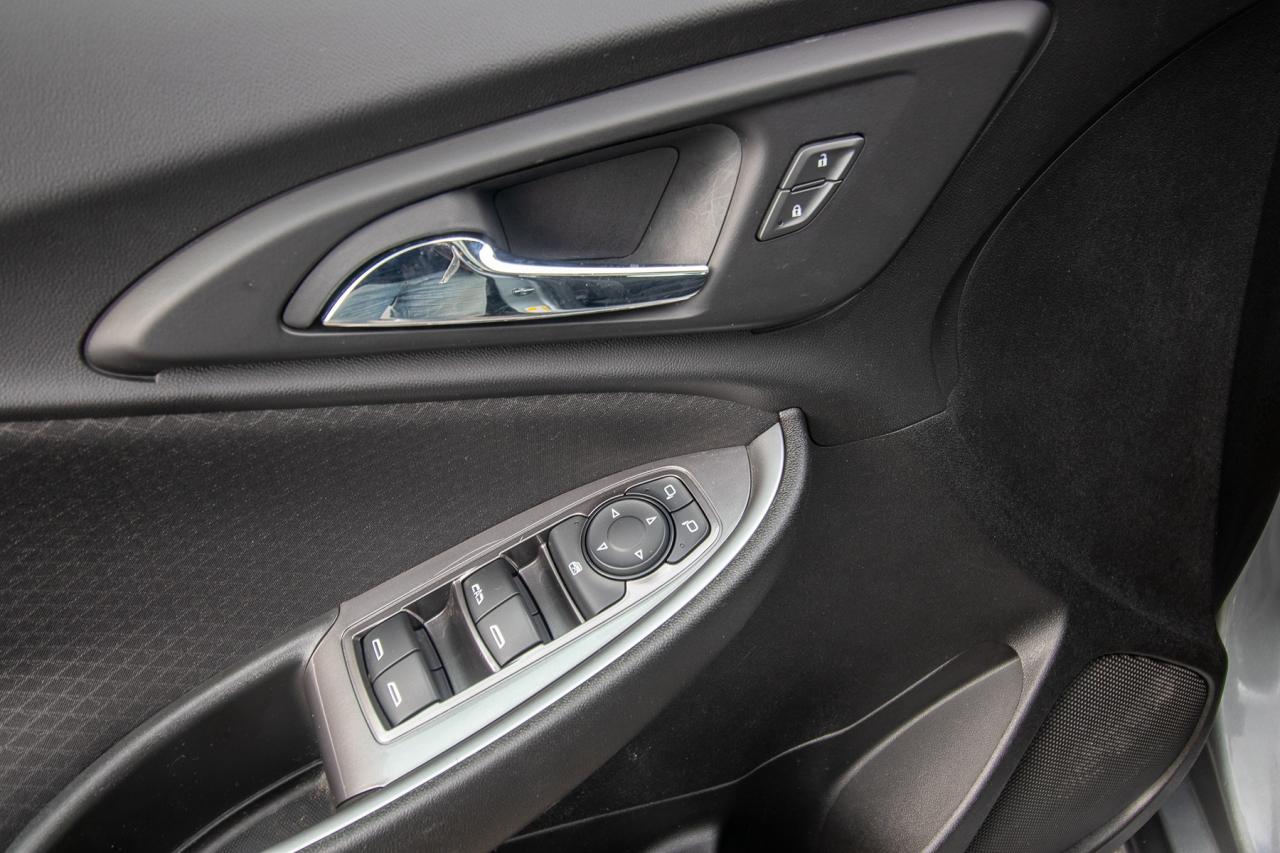 2023 Chevrolet Malibu 1LT Photo5
