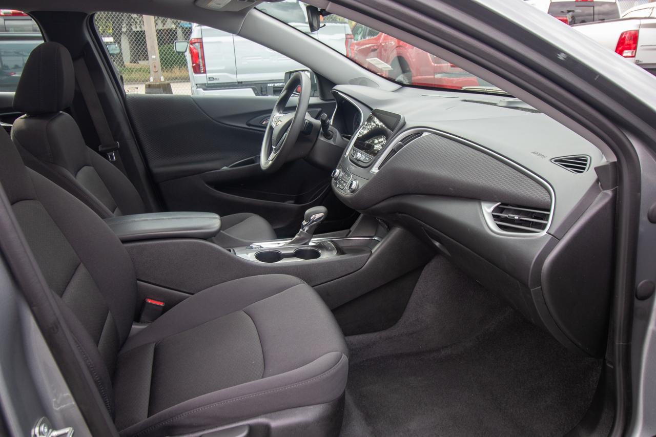 2023 Chevrolet Malibu 1LT Photo5
