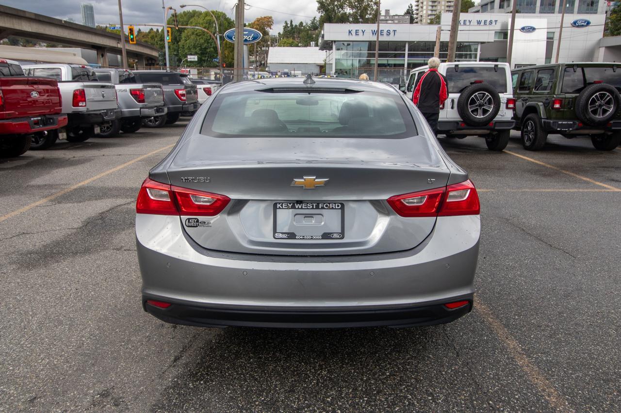 2023 Chevrolet Malibu 1LT Photo5