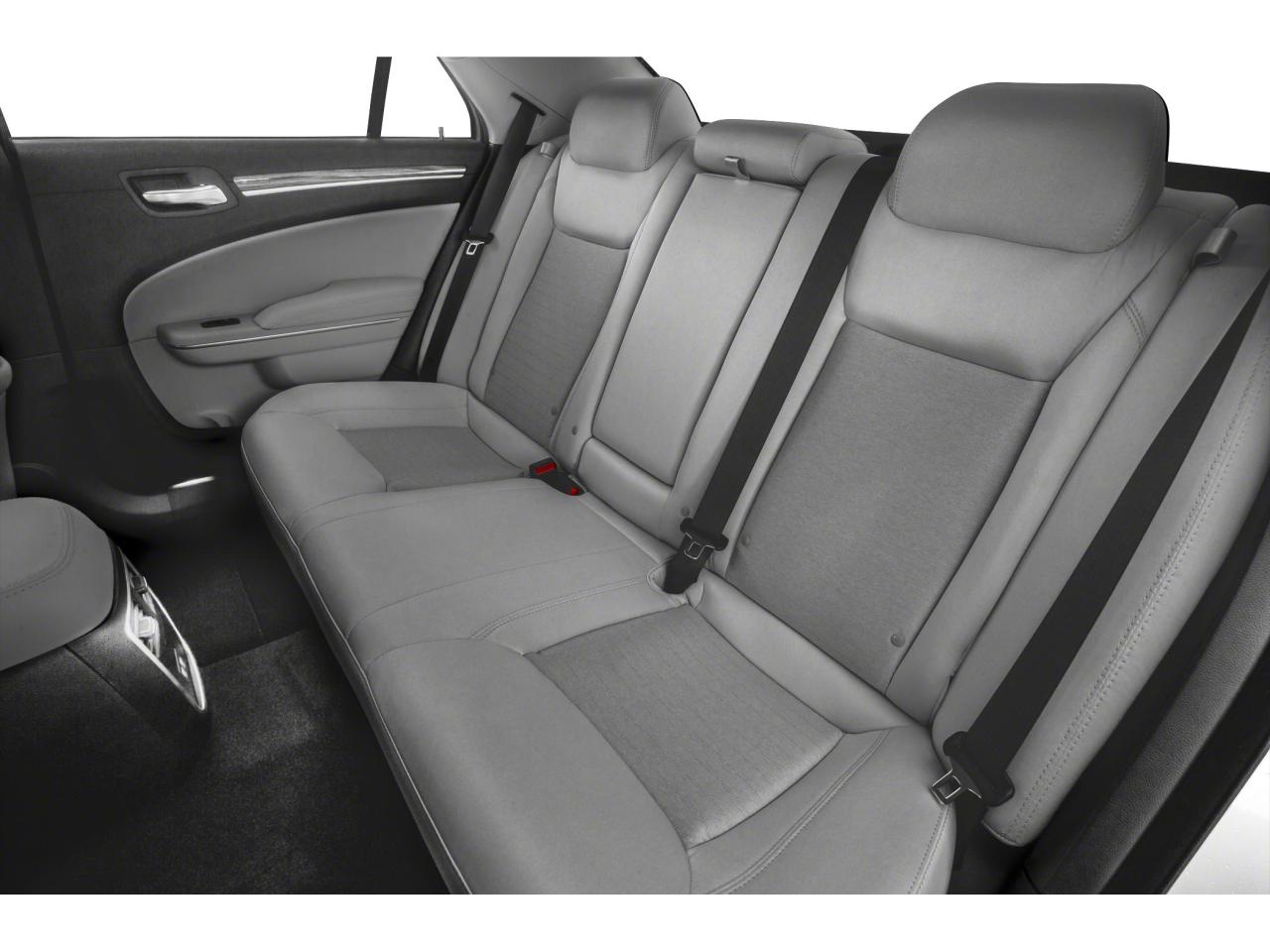 2023 Chrysler 300 300S AWD Photo5