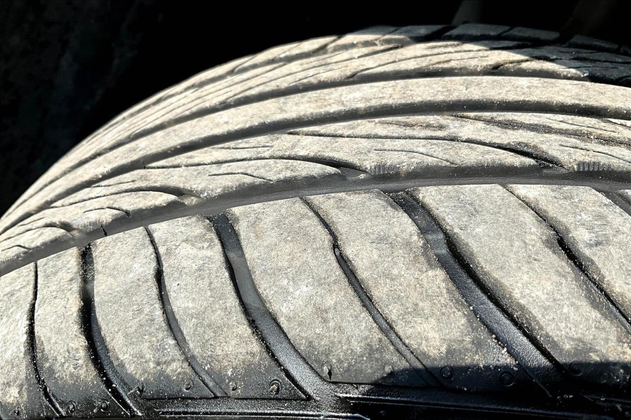 2014 Honda Civic COUPE Si | 6Spd Manual | AS IS | FWD Photo