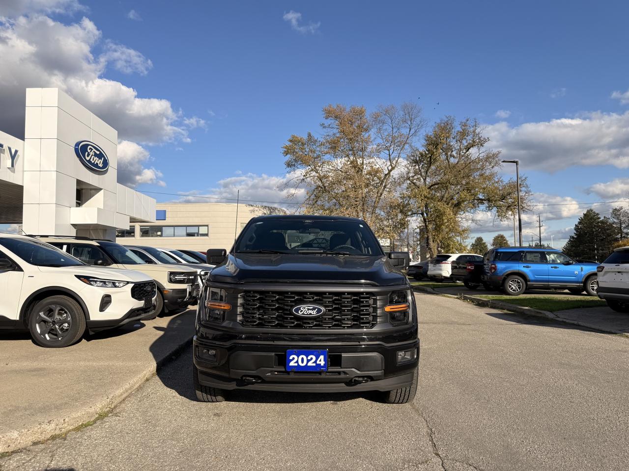 2024 Ford F-150 STX | 2.7L V8 | TRAILER BRAKE CONTROLLER | Photo