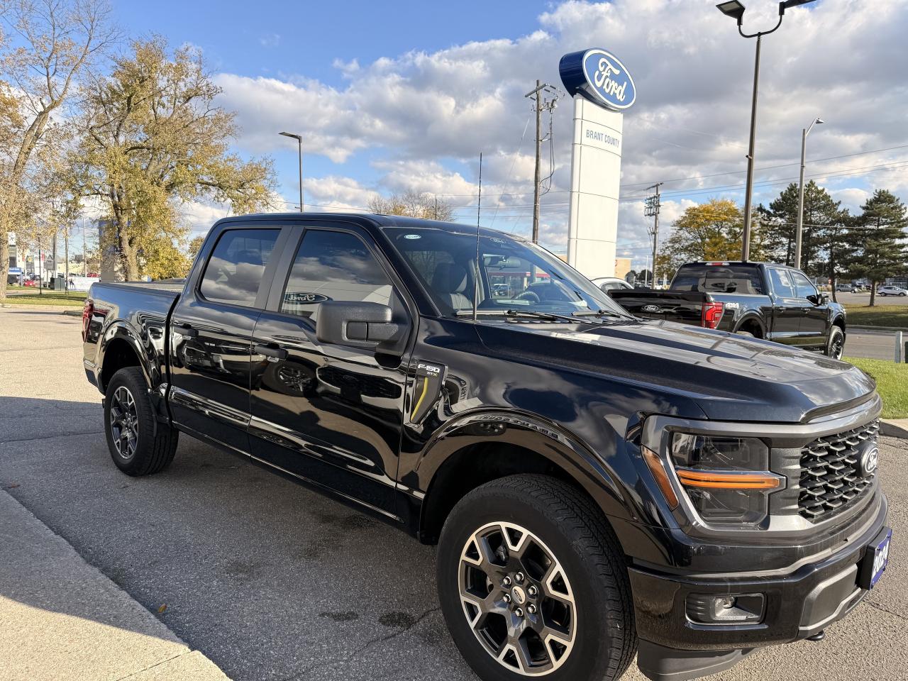 2024 Ford F-150 STX | 2.7L V8 | TRAILER BRAKE CONTROLLER | Photo