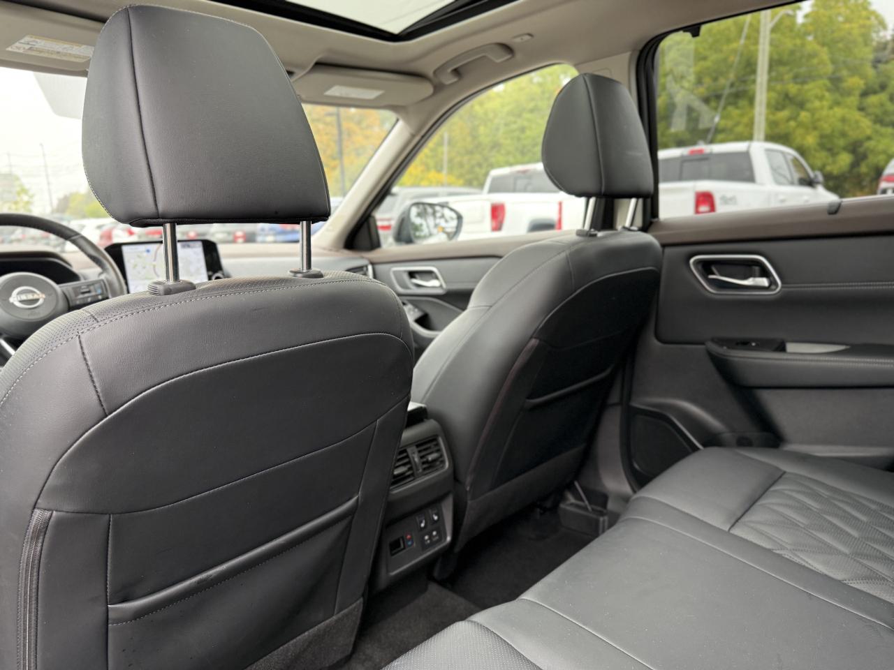 2023 Nissan Rogue AWD Platinum | NAVIGATION | BOSE PREMIUM AUDIO | Photo