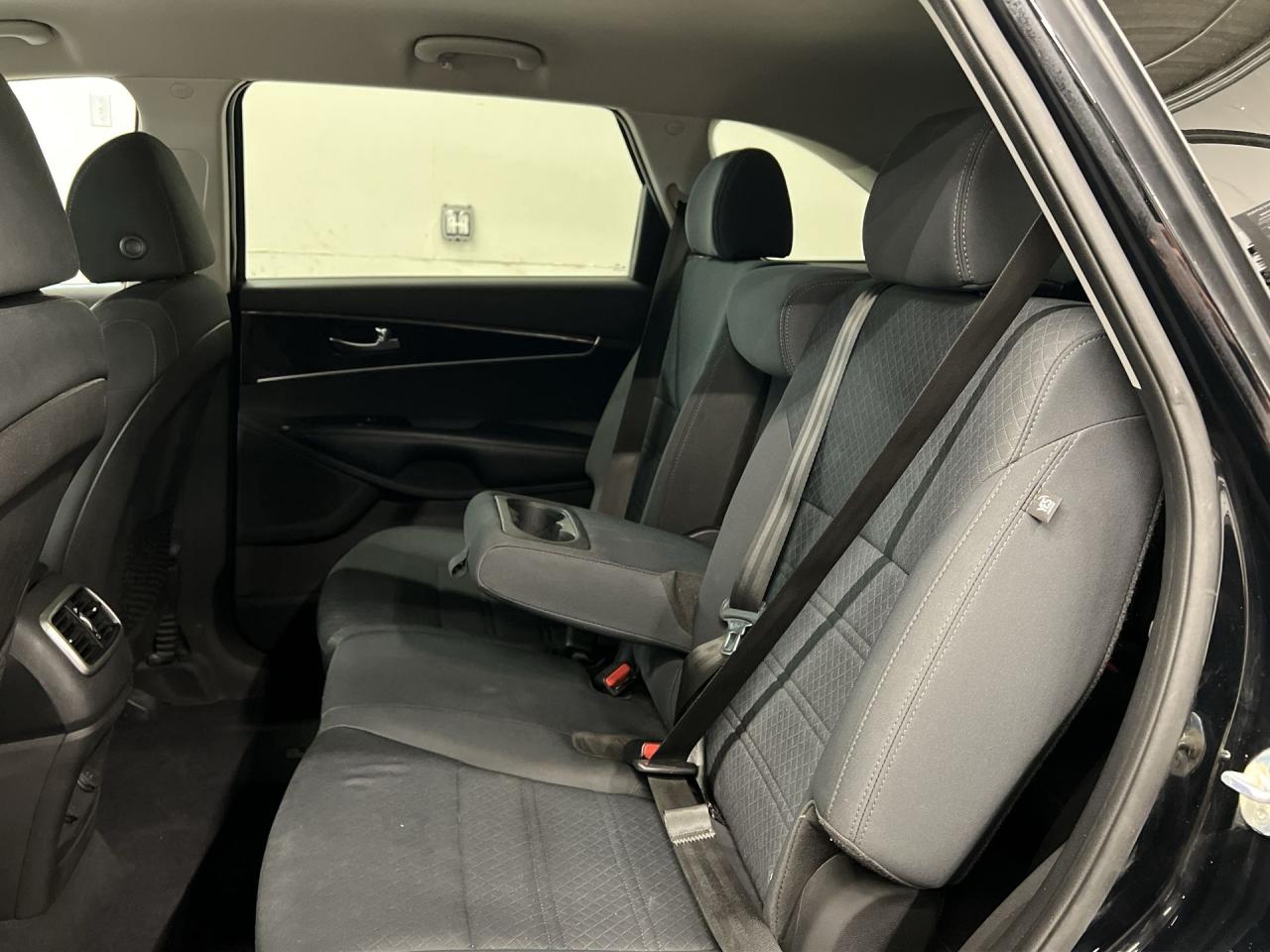 2019 Kia Sorento LX AWD| 290HP | V6| 7-PASS| CARPLAY| HTD SEATS Photo