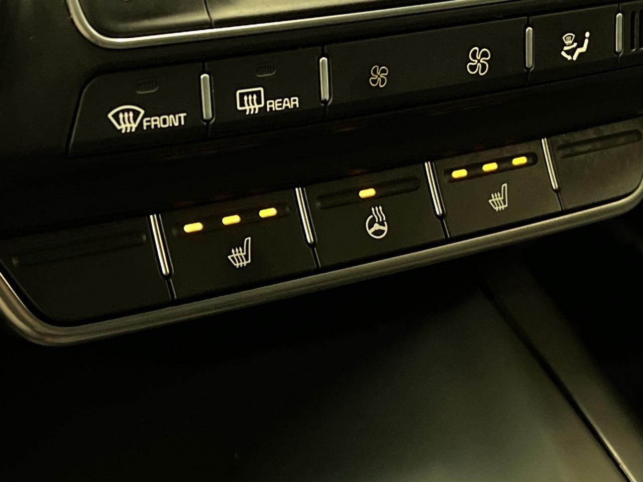 2019 Kia Sorento LX AWD| 290HP | V6| 7-PASS| CARPLAY| HTD SEATS Photo