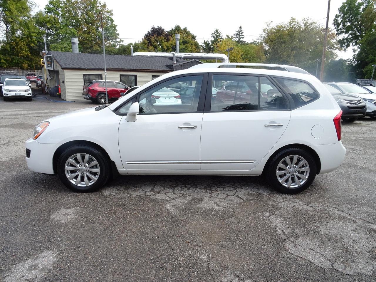 Used 2011 Kia Rondo Base for sale in Scarborough, ON