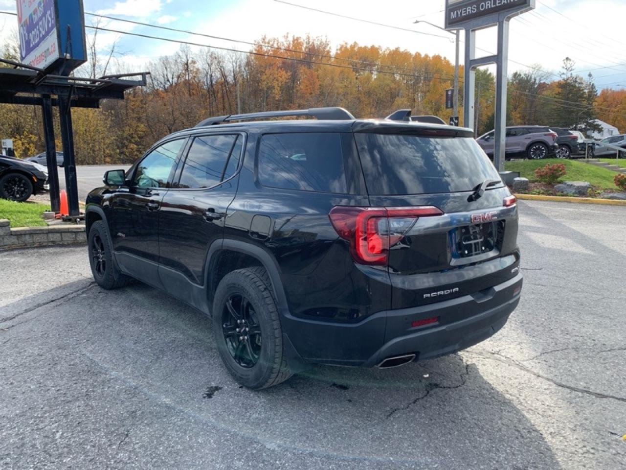 2023 GMC Acadia AT4  - Navigation -  Premium Audio Photo2