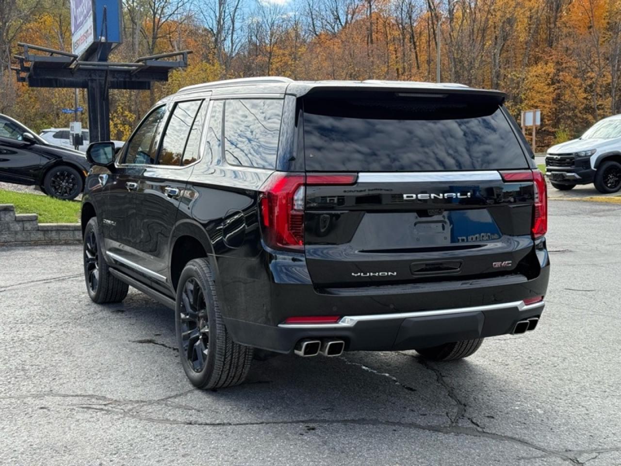 2026 GMC Yukon Denali Photo2